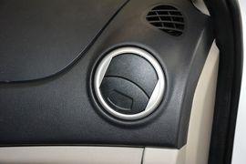 2012款长安悦翔V3