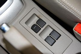 2012款长安悦翔V3