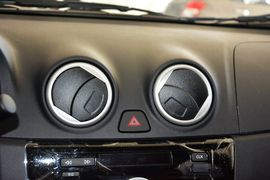 2012款长安悦翔V3
