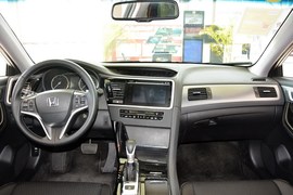 2015款本田思铂睿2.4L豪华版