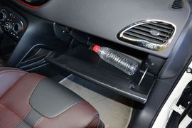 2015款菲亚特菲翔1.4T自动跃享版