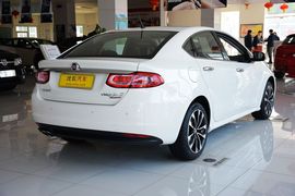 2015款菲亚特菲翔1.4T自动跃享版