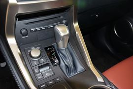 2015款雷克萨斯NX200t全驱锋尚版