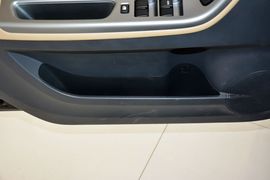 2014款海马福美来M5