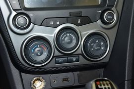 2014款海马福美来M5