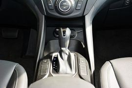 2013款现代格锐3.0L手自一体舒适版