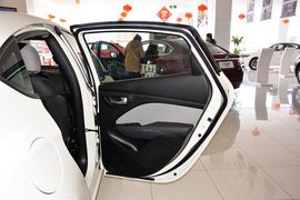 2015款菲亚特菲翔1.4T手动悦享版