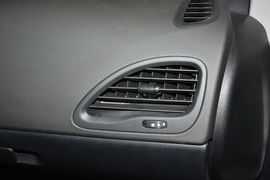 2015款菲亚特菲翔1.4T手动悦享版