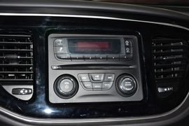 2015款菲亚特菲翔1.4T手动悦享版