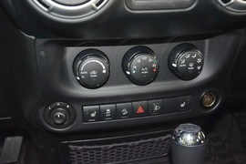 2015款Jeep牧马人3.0L撒哈拉