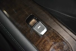 2013款起亚凯尊2.4L精英型