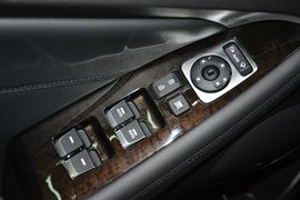 2013款起亚凯尊2.4L精英型