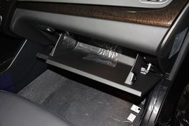 2013款起亚凯尊2.4L精英型