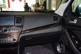 2013款起亚凯尊2.4L精英型