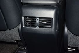 2013款雷克萨斯RX270典雅版