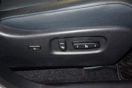 2013款雷克萨斯RX270典雅版