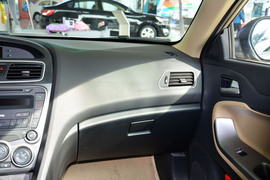 2014款海马福美来M5