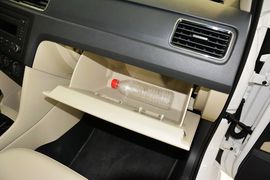 2015款斯柯达昕锐1.6L手动智选型