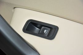 2015款斯柯达昕锐1.6L手动智选型