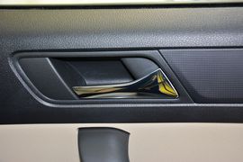 2015款斯柯达昕锐1.6L手动智选型