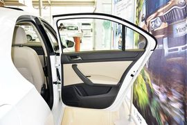 2015款斯柯达昕锐1.6L手动智选型