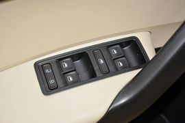 2015款斯柯达昕锐1.6L手动智选型