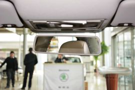 2015款斯柯达昕锐1.6L手动智选型