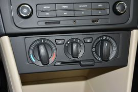 2015款斯柯达昕锐1.6L手动智选型