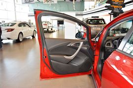 2014款别克英朗XT