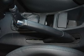 2013款起亚狮跑2.0L