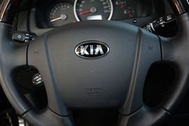 2013款起亚狮跑2.0L