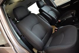 2011款江淮瑞风2.0L穿梭汽油舒适版HFC4GA3