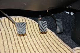 2011款江淮瑞风2.0L穿梭汽油舒适版HFC4GA3