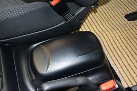 2011款江淮瑞风2.0L穿梭汽油舒适版HFC4GA3