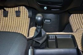 2011款江淮瑞风2.0L穿梭汽油舒适版HFC4GA3