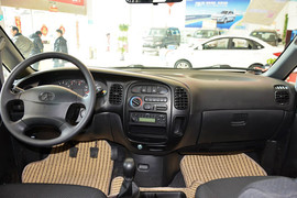 2011款江淮瑞风2.0L穿梭汽油舒适版HFC4GA3