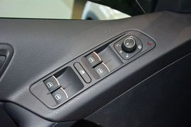 2015款大众途观1.8TSI自动两驱