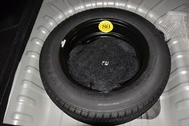 2015款绅宝D20三厢1.3L手动乐天版