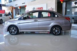 2015款绅宝D20三厢1.3L手动乐天版