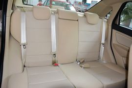 2015款绅宝D20三厢1.3L手动乐天版