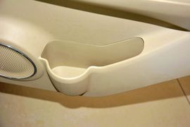 2015款绅宝D20三厢1.3L手动乐天版