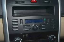 2015款绅宝D20三厢1.3L手动乐天版