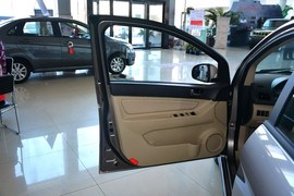 2015款绅宝D20三厢1.3L手动乐天版