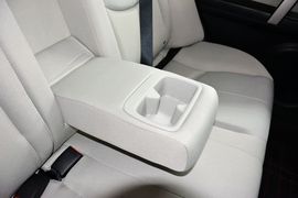 2015款马自达睿翼2.0L手自一体精英版