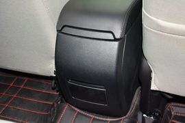 2015款马自达睿翼2.0L手自一体精英版