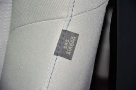 2015款马自达睿翼2.0L手自一体精英版