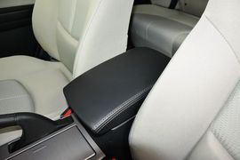 2015款马自达睿翼2.0L手自一体精英版