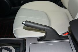 2015款马自达睿翼2.0L手自一体精英版