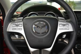 2015款马自达睿翼2.0L手自一体精英版