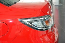 2015款马自达睿翼2.0L手自一体精英版